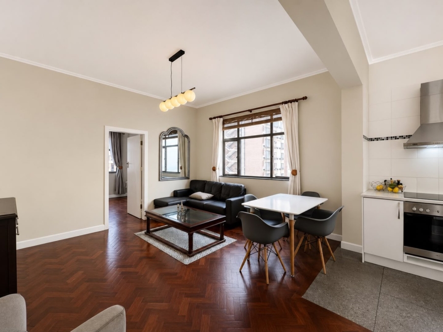 To Let 1 Bedroom Property for Rent in Sea Point Western Cape